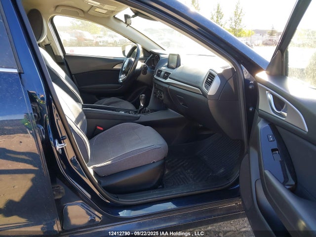 3MZBN1L73JM264091 Mazda pe