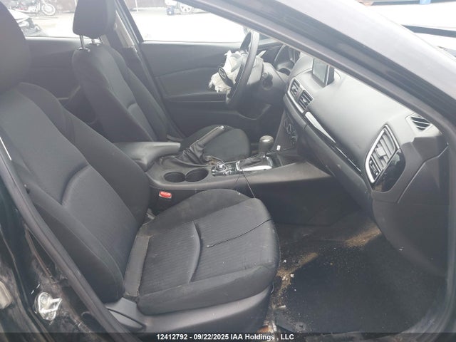 3MZBM1U78GM256935 Mazda pe