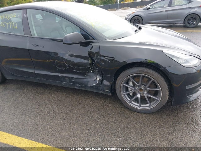 5YJ3E1EA3NF257992 Tesla MODEL 3