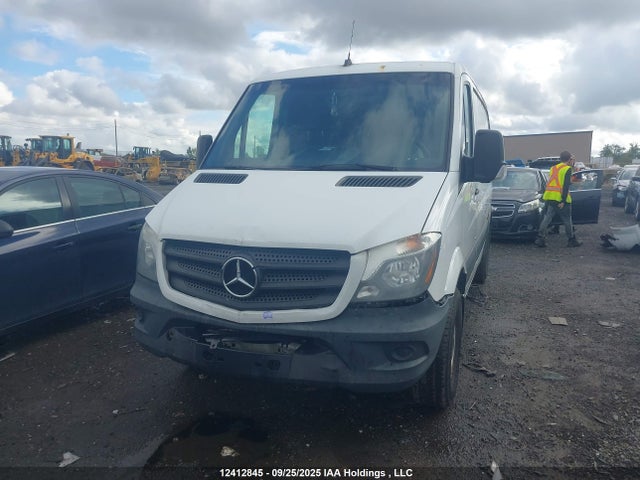 Mercedes-Benz 2016 2016 WD3BE7DD1GP212725 Image 2