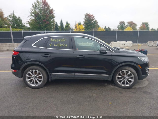 Lincoln MKC 2017 5LMCJ2D95HUL45052 Image 13