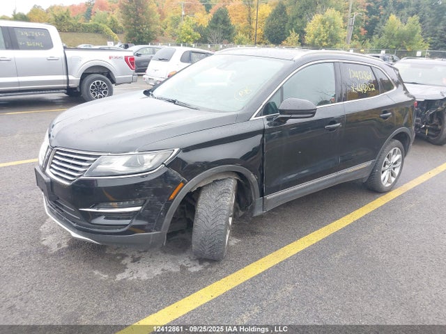 Lincoln MKC 2017 5LMCJ2D95HUL45052 Image 2