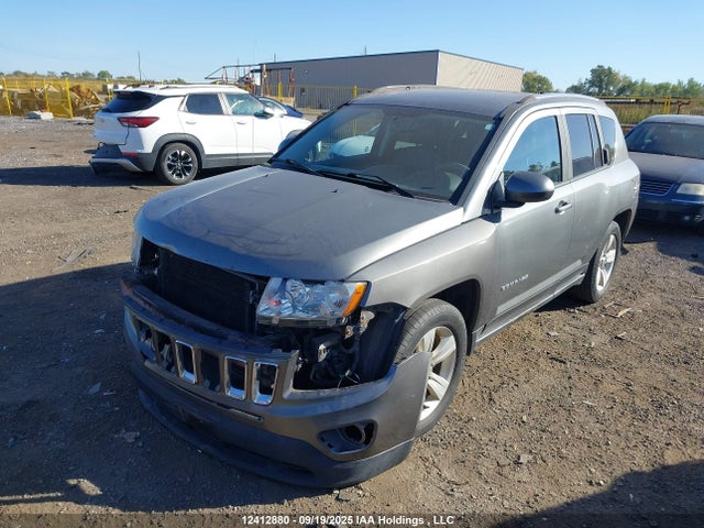Jeep Compass 2014 1C4NJDAB2ED603185 Image 2