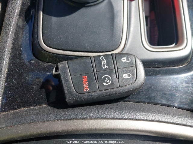 2C3CCABG3JH308124 Chrysler 2018