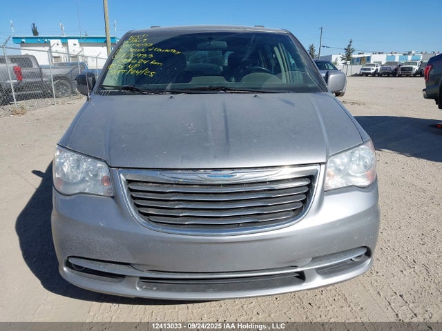 2C4RC1BG8FR720983 Chrysler Town and Country