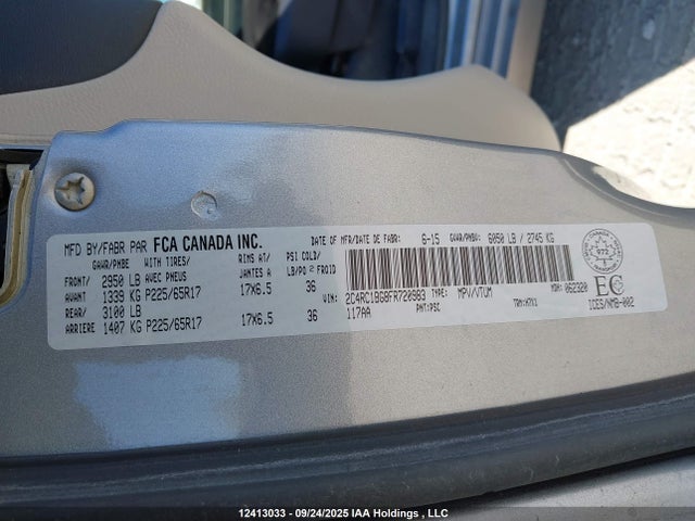 2C4RC1BG8FR720983 Chrysler Town and Country