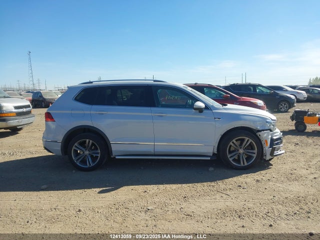 Volkswagen Tiguan 2018 3VV4B7AX7JM210983 Image 14