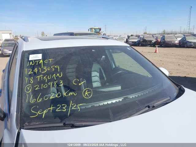 Volkswagen Tiguan 2018 3VV4B7AX7JM210983 Image 18