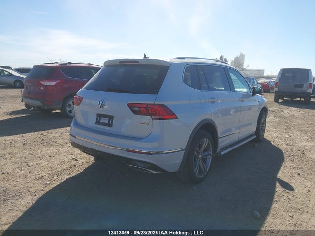 Volkswagen Tiguan 2018 3VV4B7AX7JM210983 Image 4