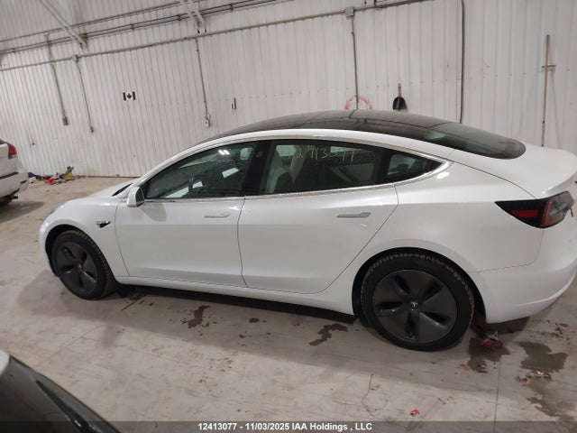 12413077 :رقم المزاد ، 5YJ3E1EA0KF419315 vin ، 2019 Tesla Model 3 مزاد بيع