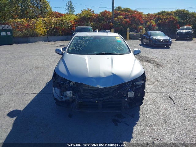 1G1RA6S58HU215915 Chevrolet l3a - di: direct injectio, vvt: variable valve timing, hybrid, gen 1