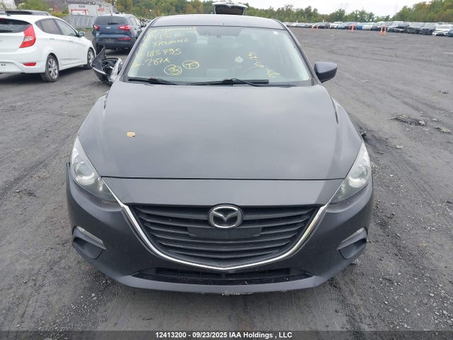 3MZBM1V77FM183795 Mazda pe