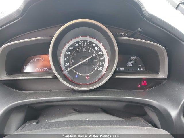3MZBM1V77FM183795 Mazda pe