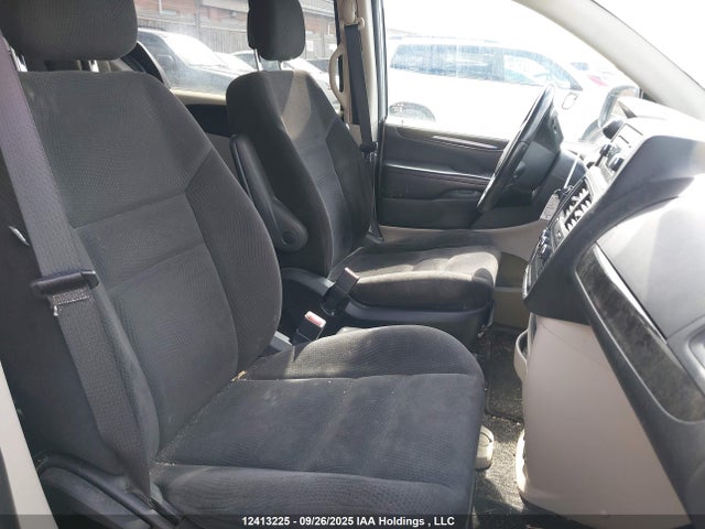 2C4RDGBG5ER281241 Dodge Grand Caravan