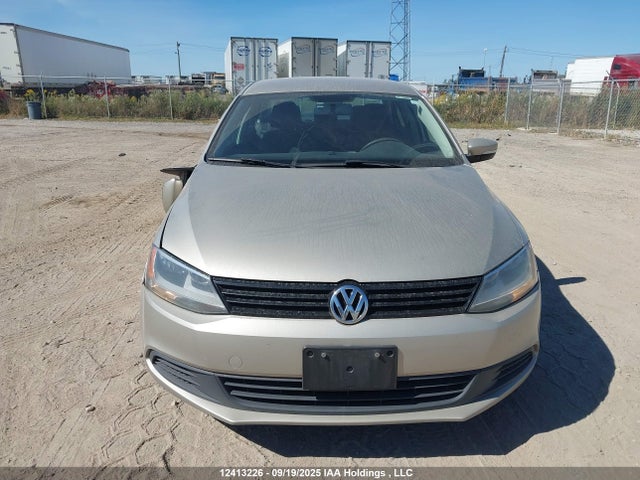 3VW2K7AJ0EM249760 Volkswagen 2014
