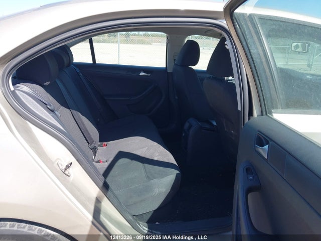 3VW2K7AJ0EM249760 Volkswagen 2014