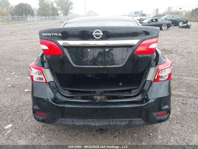 Nissan Sentra 2016 3N1AB7AP7GL649250 Image 16