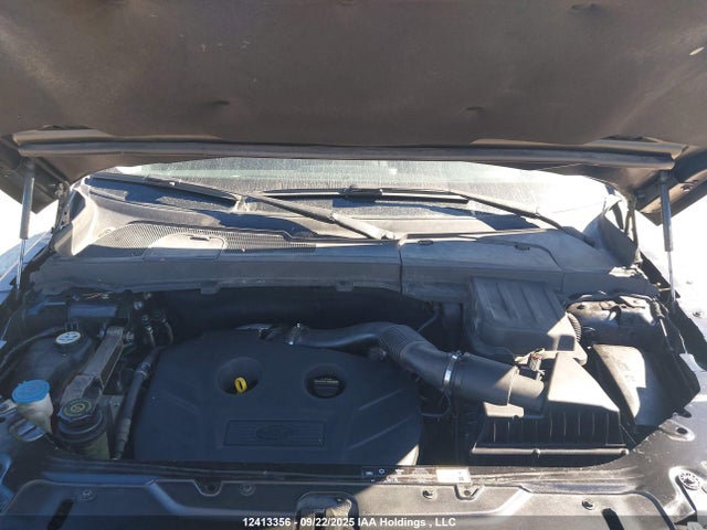 Land Rover LR2 2014 SALFP2BG0EH419365 Image 10