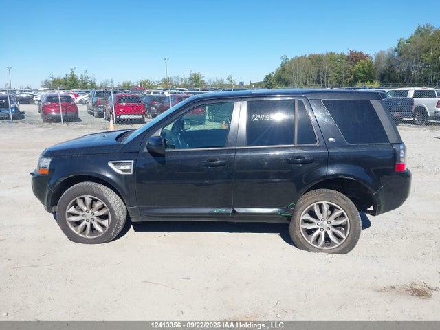 Land Rover LR2 2014 SALFP2BG0EH419365 Image 15