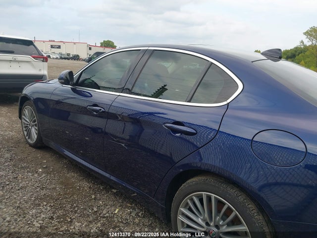 Alfa Romeo 2018 2018 ZARFAEEN4J7584619 Image 14