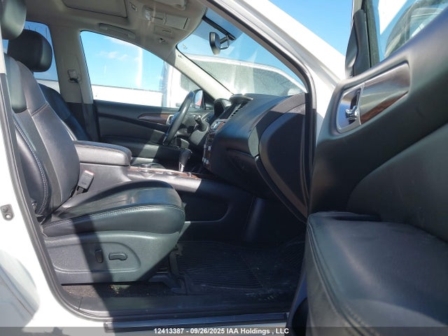 5N1DR2MM5HC908109 Nissan Pathfinder
