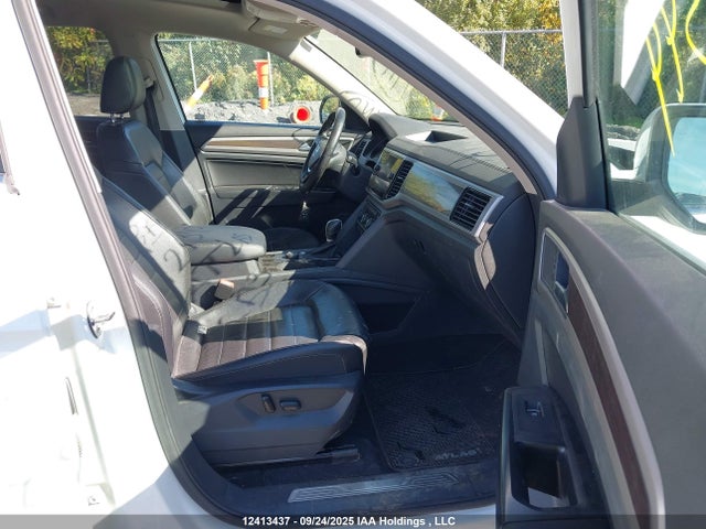 1V2MR2CA0KC593544 Volkswagen fsi