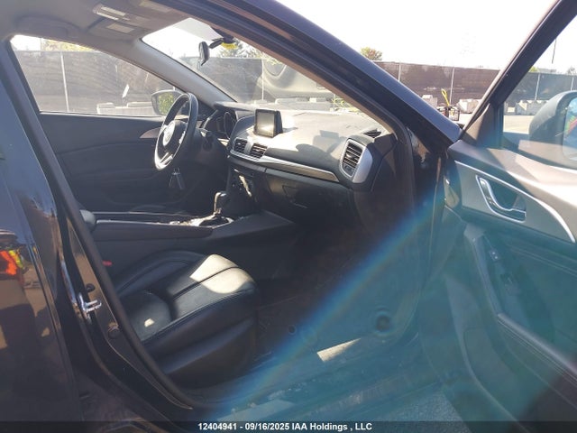 JM1BN1T78H1152302 Mazda pe
