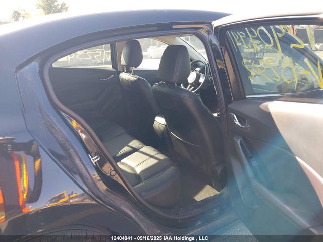 JM1BN1T78H1152302 Mazda pe