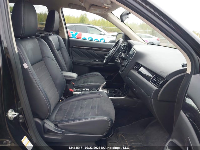 JA4J24A55JZ606577 Mitsubishi s61 - y61