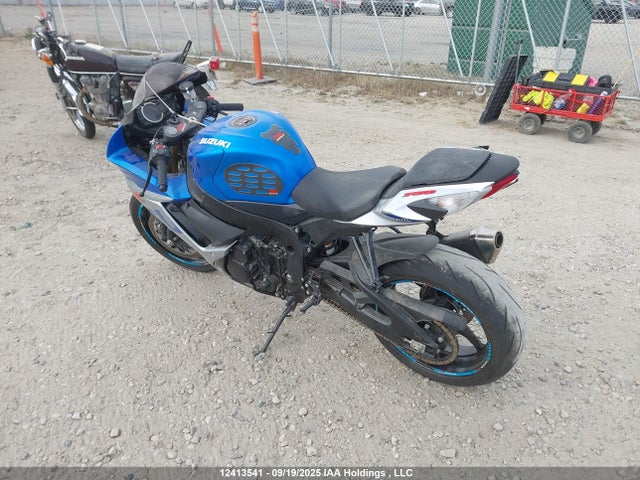 JS1GR7MA3P7101416 Suzuki R747