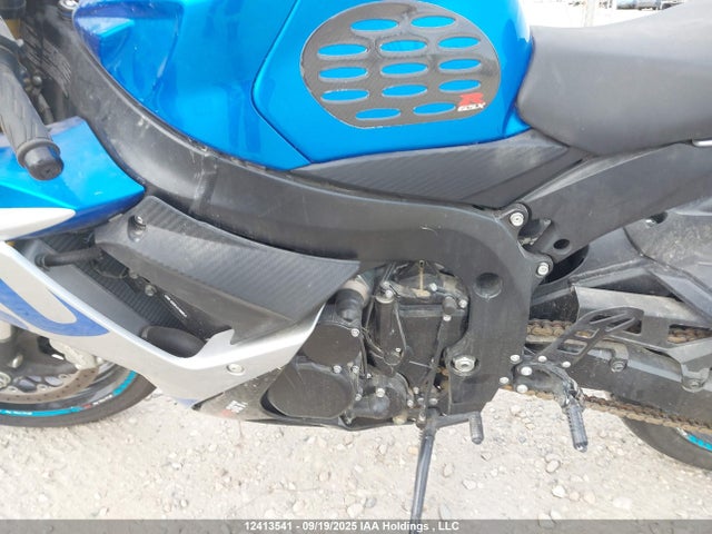 JS1GR7MA3P7101416 Suzuki R747