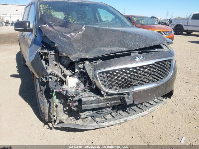 KIA Sedona 2018 KNDMB5C14J6360819 Image 12