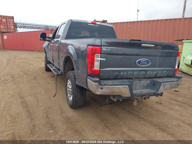 Ford 2018 2018 1FT7W2B60JEB86816 Image 3
