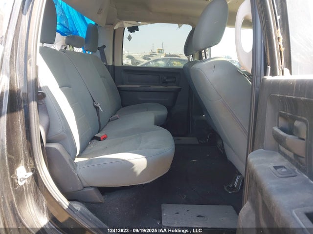 12413623 :رقم المزاد ، 3C6RR7KT9HG594518 vin ، 2017 Ram 1500 St مزاد بيع
