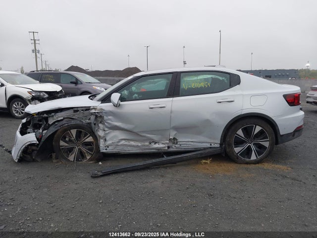 YSMFD3KA8RL210951 Polestar e400v26