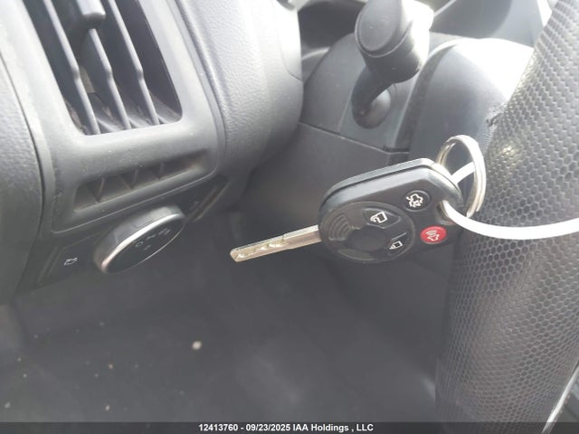 Ford 2016 2016 1FADP3F24GL370499 Image 11