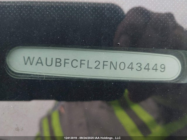 WAUBFCFL2FN043449 Audi A4 2.0t Komfort Plus