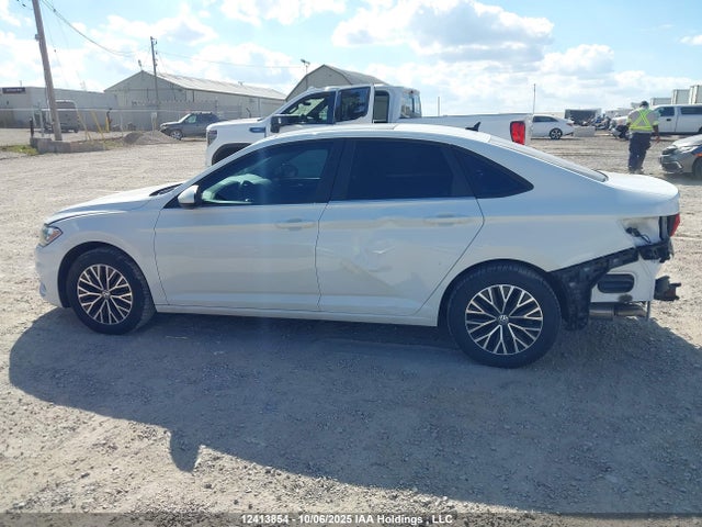 3VWE57BU3KM103068 Volkswagen 1.8 tsi