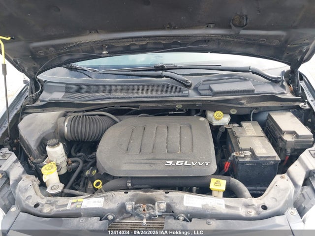 2C4RC1CG8ER309838 Chrysler Town and Country