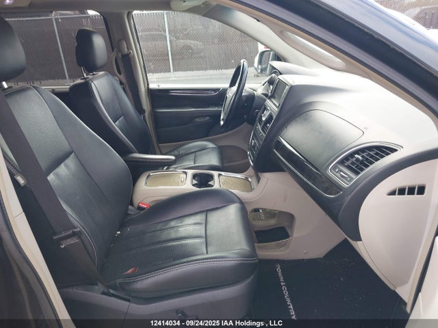2C4RC1CG8ER309838 Chrysler Town and Country