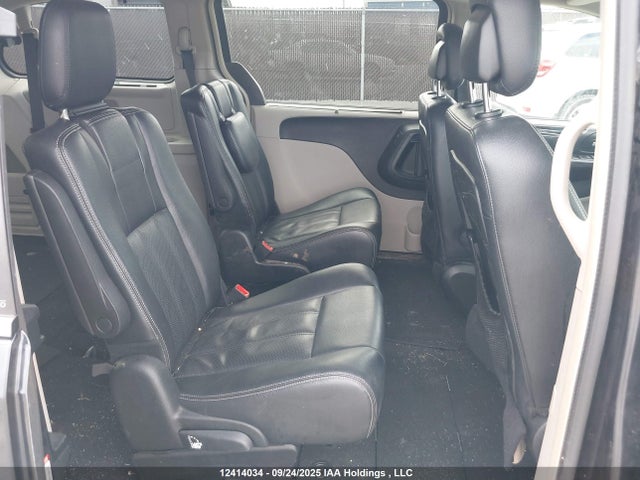 2C4RC1CG8ER309838 Chrysler Town and Country