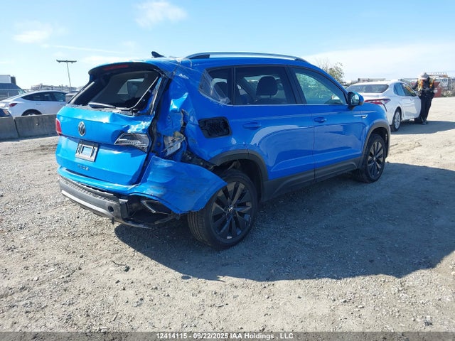 3VVSX7B28RM096483 Volkswagen tsi