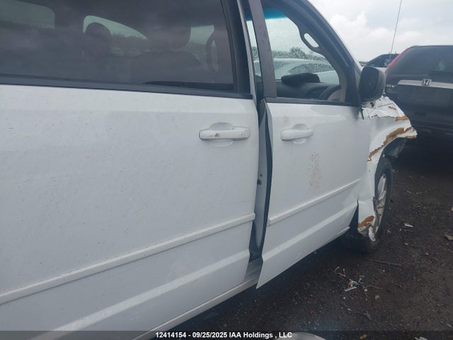 Dodge Grand Caravan 2015 2C4RDGBG8FR558496 Image 17