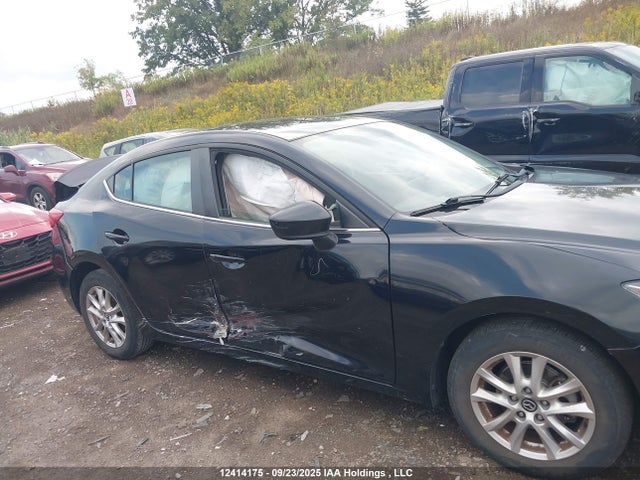 Mazda pe 2015 3MZBM1V71FM133409 Image 13