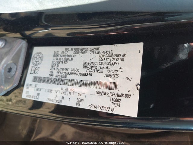 1FMCU9J99HUD88218 Ford 2017