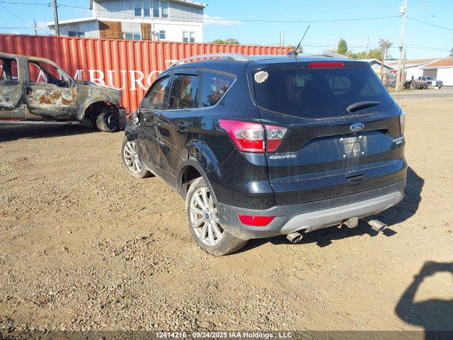 1FMCU9J99HUD88218 Ford 2017