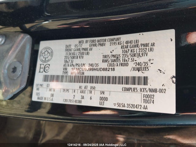 1FMCU9J99HUD88218 Ford 2017