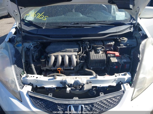 2009 Honda Fit Sport 5dr მანქანა იყიდება აუქციონზე, vin: JHMGE888X9S805173, აუქციონის ნომერი: 12414220