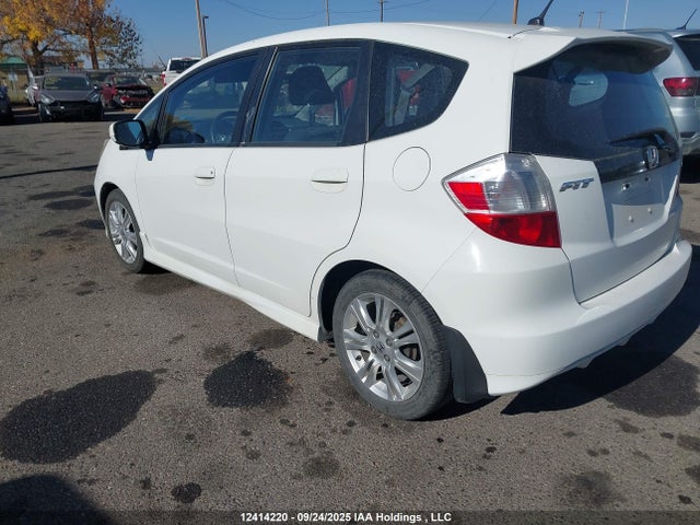 2009 Honda Fit Sport 5dr მანქანა იყიდება აუქციონზე, vin: JHMGE888X9S805173, აუქციონის ნომერი: 12414220