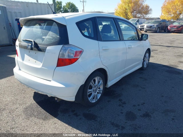 2009 Honda Fit Sport 5dr მანქანა იყიდება აუქციონზე, vin: JHMGE888X9S805173, აუქციონის ნომერი: 12414220